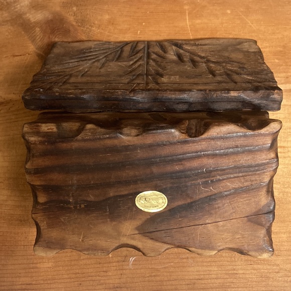 Ornately Carved Hand Crafted Wooden Box Made in Spain - Picture 6 of 10